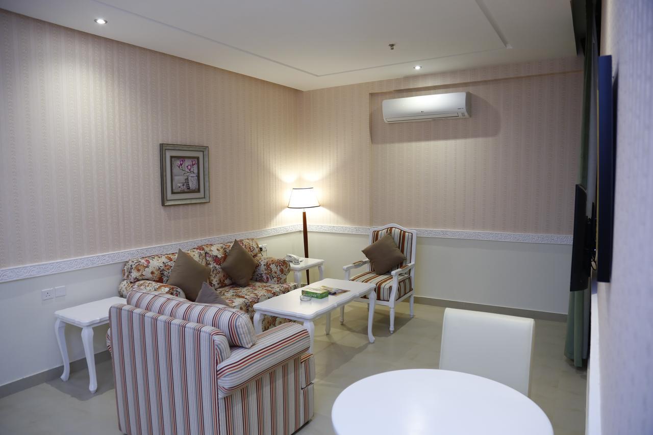 Flora Hotel Suite 2 فلورا2 للشقق المخدومة Эр-Рияд Экстерьер фото
