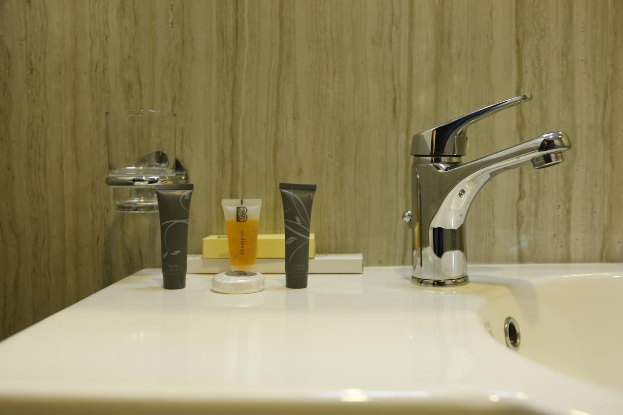 Flora Hotel Suite 2 فلورا2 للشقق المخدومة Эр-Рияд Экстерьер фото