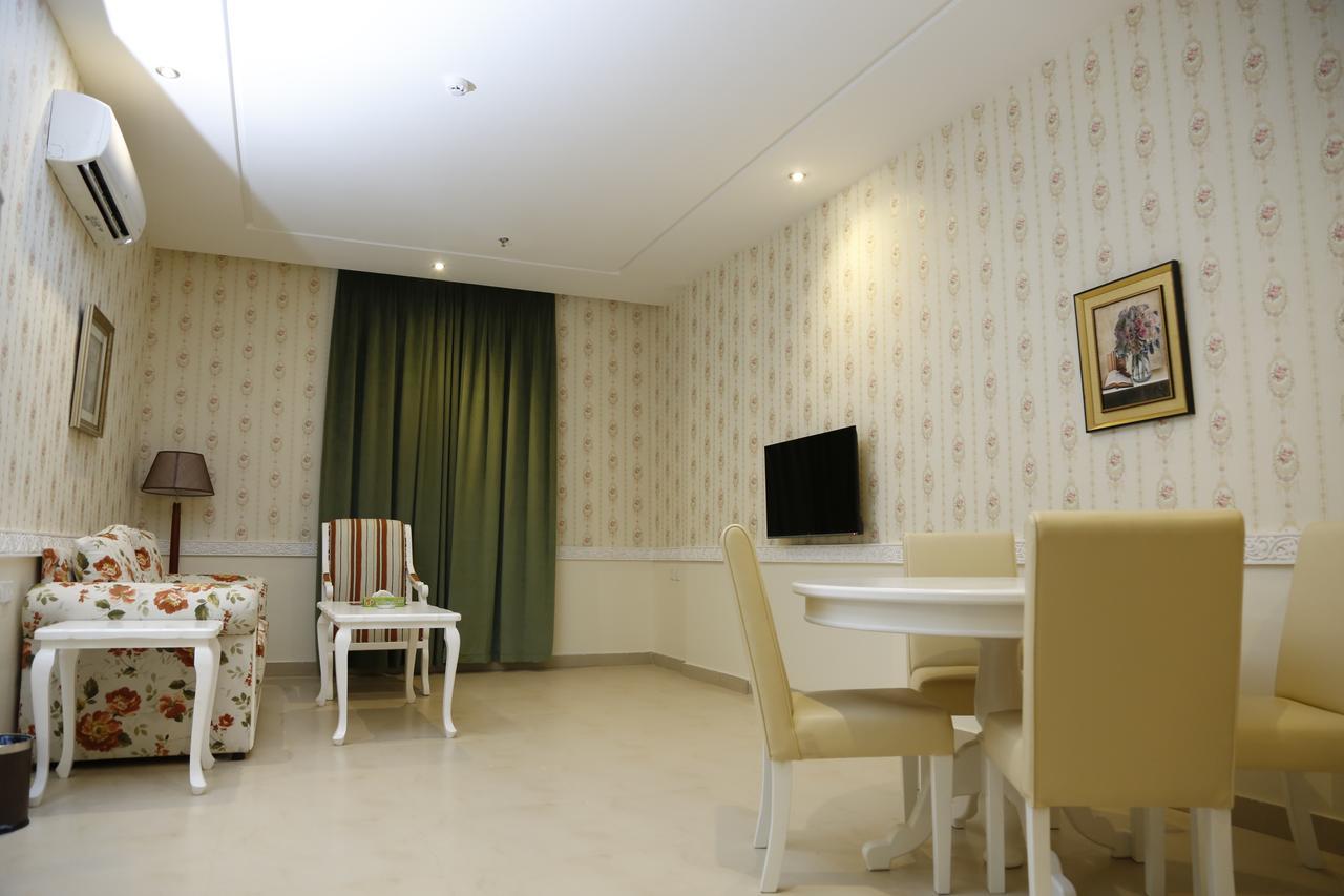 Flora Hotel Suite 2 فلورا2 للشقق المخدومة Эр-Рияд Экстерьер фото